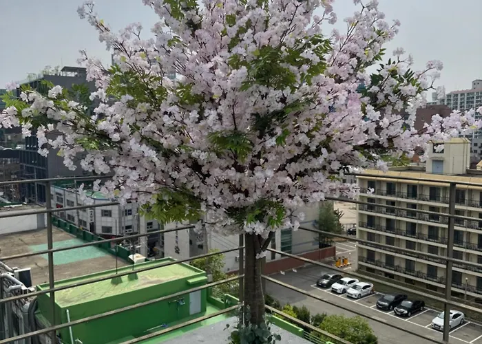 401, Atelier Seongsu Riverside Loft Cherry Blossom Road River Airport Bus Apartment *