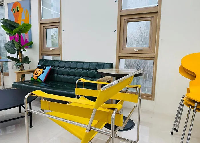 401, Atelier Seongsu Riverside Loft Cherry Blossom Road River Airport Bus Apartment *