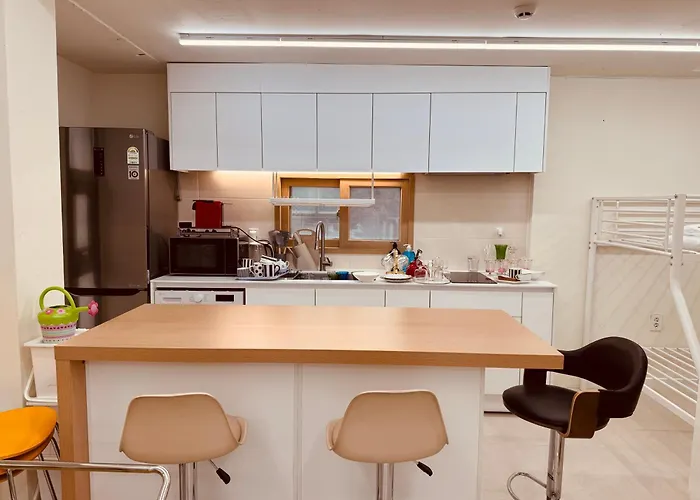 Apartment 401, Atelier Seongsu Riverside Loft Cherry Blossom Road River Airport Bus