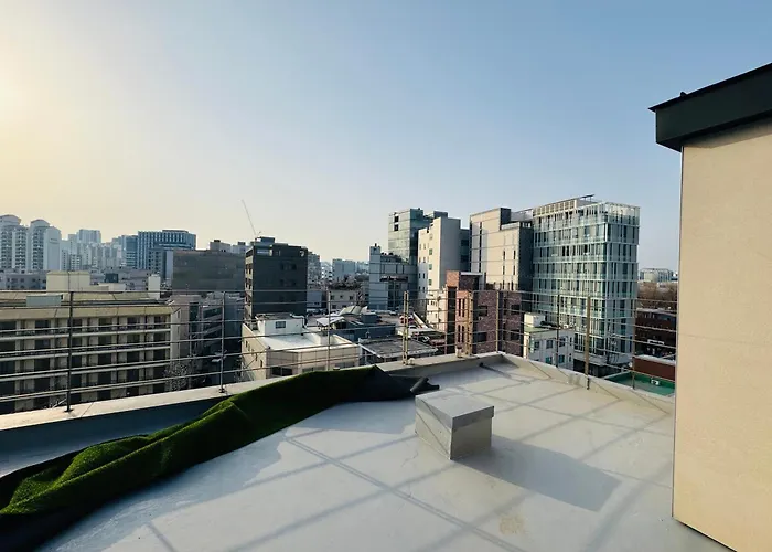 Apartment 401, Atelier Seongsu Riverside Loft Cherry Blossom Road River Airport Bus *