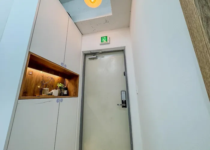 Apartamento 401, Atelier Seongsu Riverside Loft Cherry Blossom Road River Airport Bus Seúl
